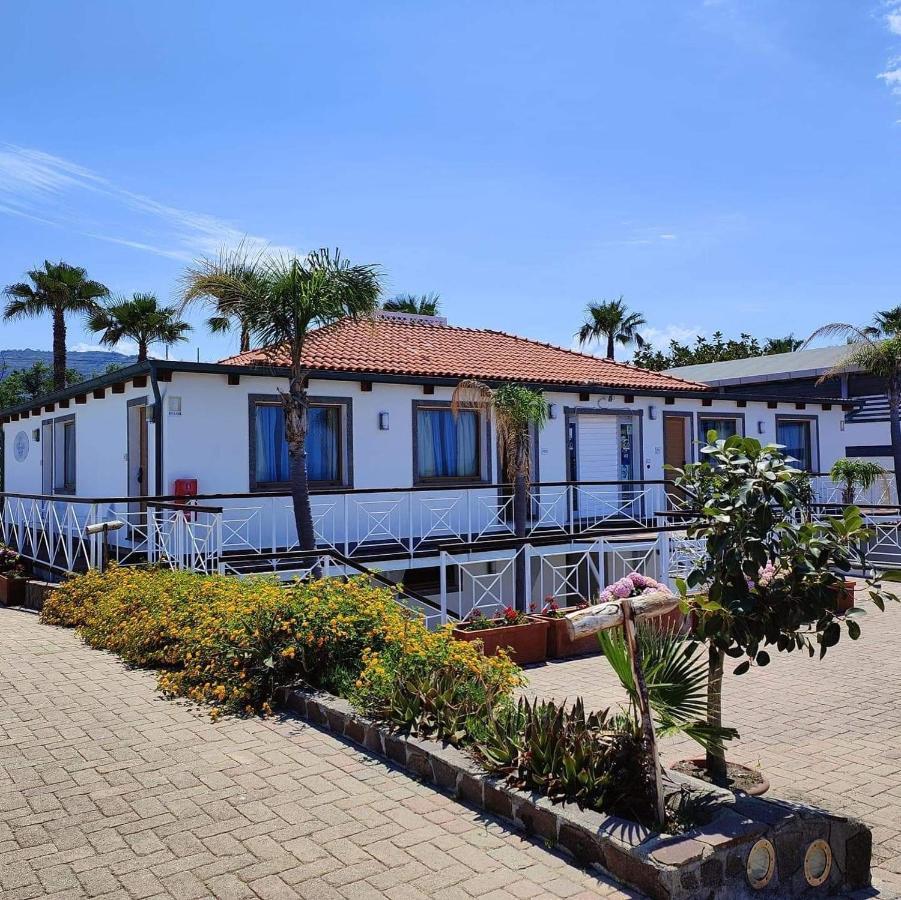 Le Mandrelle Beach Resort Campora San Giovanni Eksteriør billede