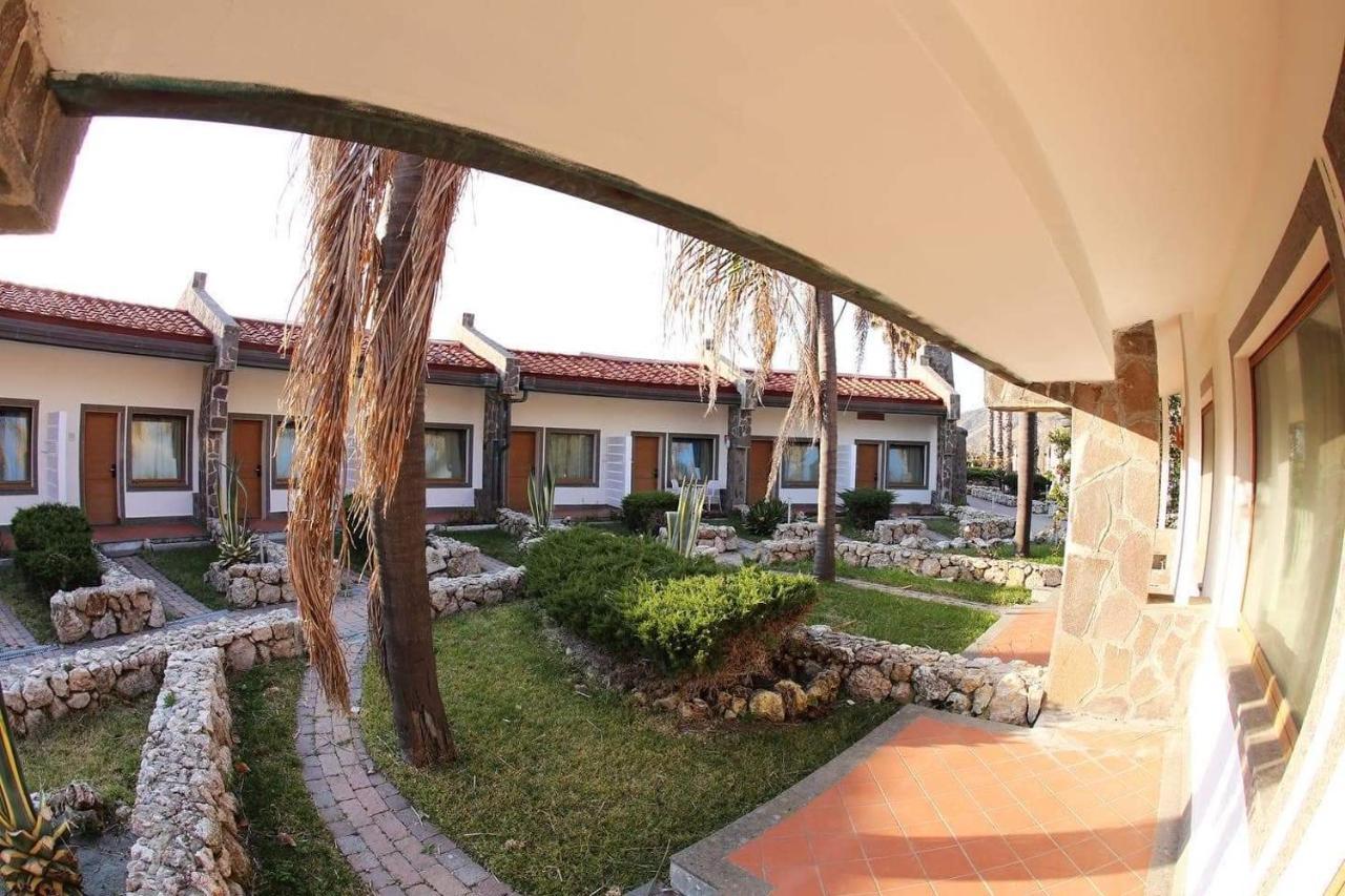 Le Mandrelle Beach Resort Campora San Giovanni Eksteriør billede