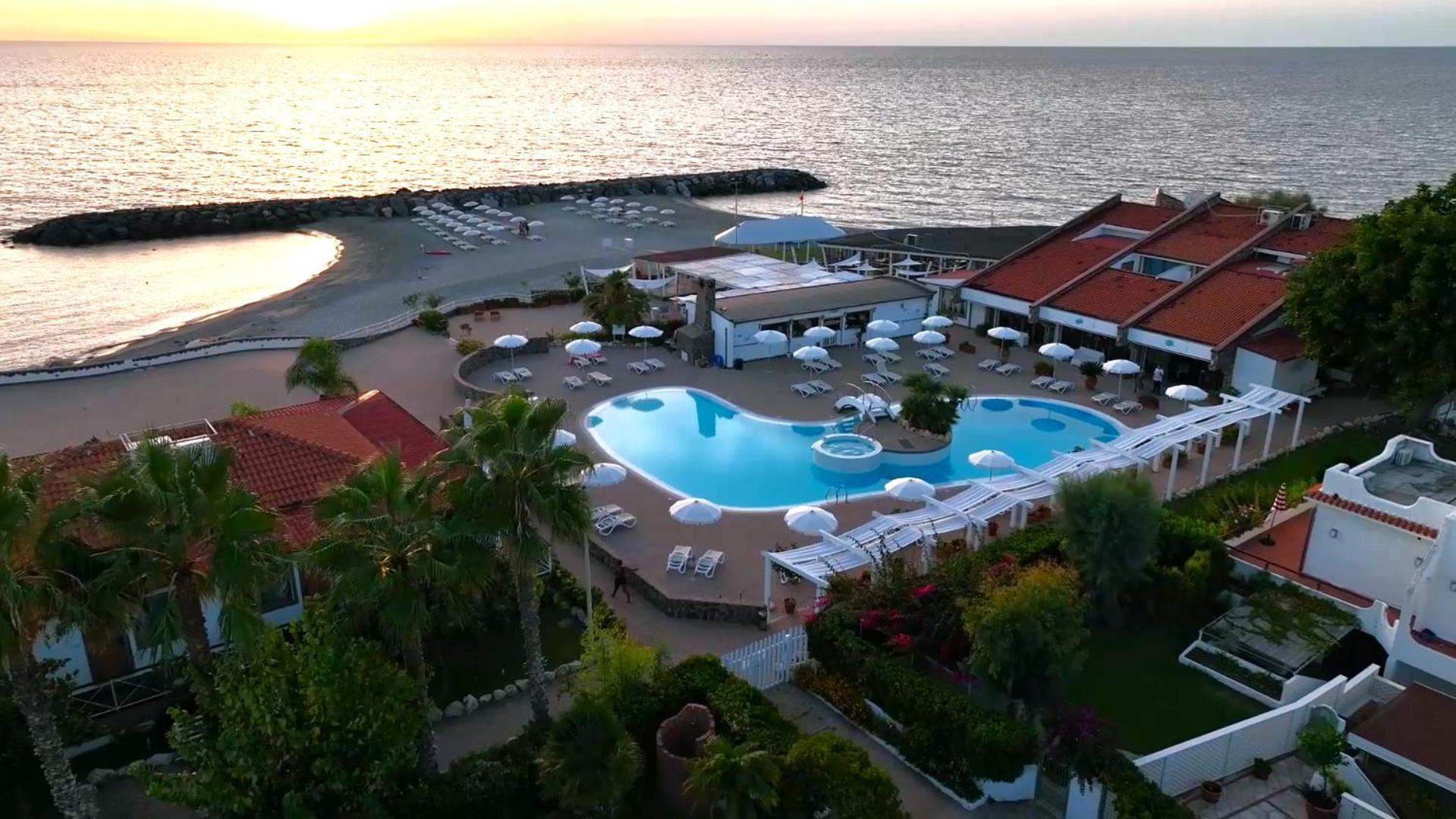 Le Mandrelle Beach Resort Campora San Giovanni Eksteriør billede